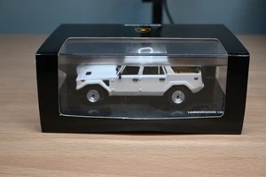 Minichamps 1:43 Scale - Lamborghini LM002 1984 - Picture 1 of 5