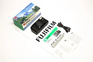 Fuji DL 300 35mm Compact Point & Shoot Film Camera ++ FILM TESTED + BOXED SET ++ - Picture 1 of 22