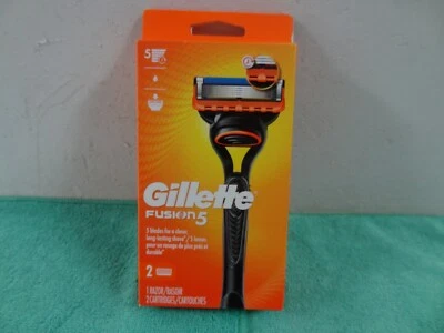Nueva maquinilla de afeitar Gillette Fusion 5 para hombre 1 mango + 2 recambios de hoja - negra o gris Foto 1 de 4