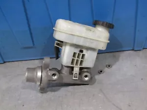 2008-2009 Ford Taurus X OEM brake master cylinder 08 09 - Picture 1 of 4