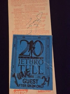 ctom          JETHRO TULL SIGNED LOTTERY TICKET w/ ATTACHED BACKSTAGE PASS 1988 - Picture 1 of 5