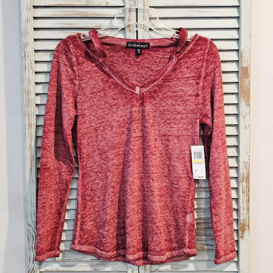 Derek Heart Long Sleeve Women's Burnout Tee Shirt Size Medium Red