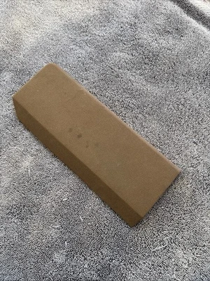 **ROTO** Sillín de inserción de panel de puerta izquierda GMC Sierra 1980. Foto 1 de 4