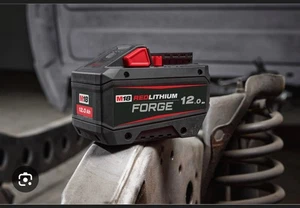 Milwaukee M18FB12 M18 12,0Ah Forge Red Lithium-Ionen Akku - Bild 1 von 1