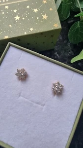 Flower Zirconia Clip On Earrings 18k Gold Plated Hypoallergenic - Picture 1 of 7