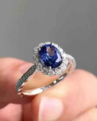 2.00Ct Oval Cut Lab-Created Tanzanite Halo Engagement Ring 14K White Gold Plated - Image 1 of 4