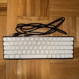 Higround x Sonic the Hedgehog Green Hill Zone Keyboard - Ice Crack Keycaps - Bild 1 von 3