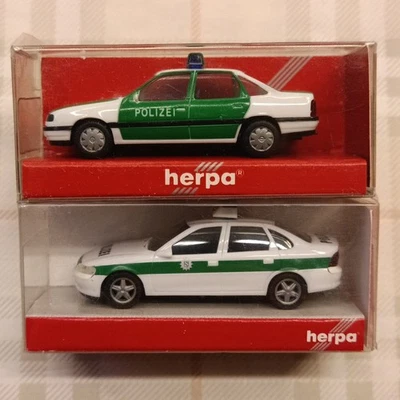 OPEL DEUSTCHE POLIZEI - lotto DUE modelli - Vectra - 1/87 H0 - Herpa - Immagine 1 di 3