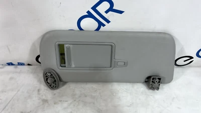 Parasol derecho KIA SOUL 2014-2018 OEM 85220-B2240BF3 Foto 1 de 3