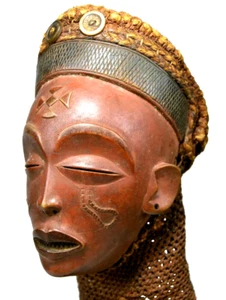 Máscara africana A Chokwe Pwo colección Ex Banks - Imagen 1 de 8