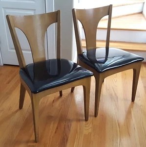 Vintage Pair  MCM Drexel Dining Chairs Great Curved Design & Lines Black Seats! - Picture 1 of 23