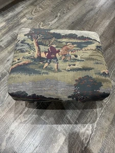Vintage Tapestry Foot Stool Ottoman Hunting Scene Hunting Dogs Wood Legs - Picture 1 of 16