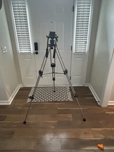 Ravelli AVTP 55" Video Camera Tripod with Fluid Drag Head - Black - Picture 1 of 7