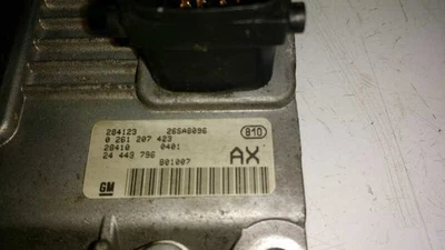 24443796 centralina motore OPEL CORSA C CLUB 2000 582385 - Immagine 1 di 4