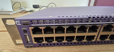 Extreme Networks 5520-48W PoE  Fabric Switch - Image 1 of 4