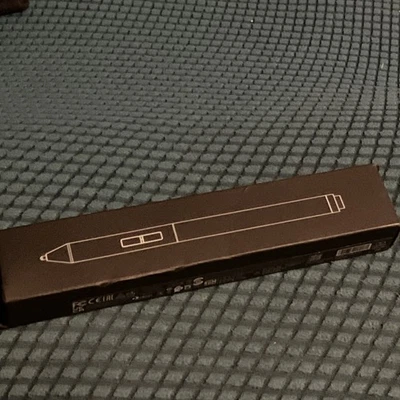 HP Rechargeable Active Pen G3 P02310-001 7 extra nibs USB-A to USB-C Cable - Image 1 of 3