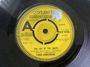 LOUIS ARMSTRONG - LIFE OF THE PARTY/YOU ARE WOMAN - UK LONDON DEMO 1968 EX - Picture 1 of 2