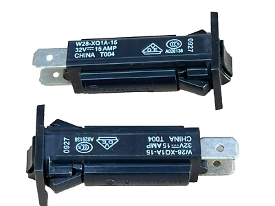 Tyco Electronic W28-XQ1A-15A Manual Reset Circuit Breaker 32V (Lot of 2)