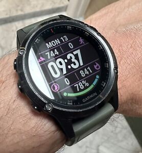 Garmin Fenix 5 Plus 47mm Black Sapphire with Green Rubber Band...