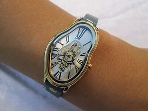 Salvador Dali Melting Watch Time Warp Fluid Wavy Watch Soft ladies wrist watch - Picture 1 of 10