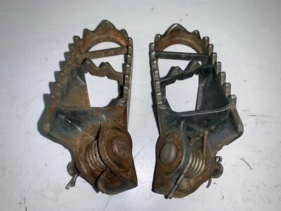 2006 96-19 SUZUKI RM85 FOOTREST ARM CONTROL - Image 1 of 4