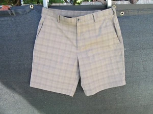 Men's Size 38 Nike Golf Dry Fit Beige Blue Plaid Flat Front Shorts - Picture 1 of 9