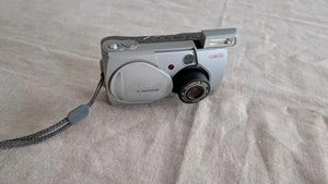 OLYMPUS C-220 ZOOM Camedia 2.0 MP Digital Camera optischer Zoom - Bild 1 von 5