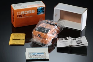 Boss DS-2 Turbo Distortion Guitar Effects Pedal w/ Original Box & Paperwork - Picture 1 of 5