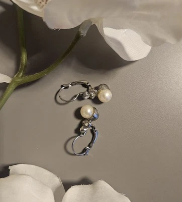 Silberne Damen Perlen Ohrringe/Creolen, sehr guter Zustand, Marke unbekannt - Bild 1 von 4