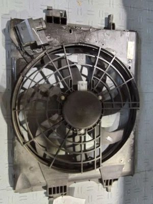 Conjunto de ventilador de motor de ventilador de radiador Nissan Kicks 2018-2021 214815RB0B Foto 1 de 4