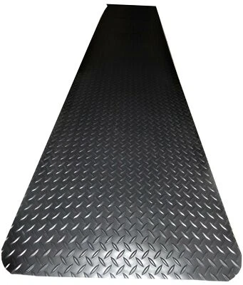 2' Width 1/8" thick Weldmaster Diamond anti-fatigue matting Welding & other in - Image 1 of 4