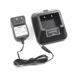 CARICABATTERIE DA TAVOLO CH-5 BAOFENG UV-5R DM-5R BF-F8+ BF-F8HP UV6R RADIO WALKIE TALKIE - Foto 1 di 6