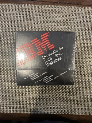Caja Disquete IBM 5.25 Vintage 2HC con 10 unidades Foto 1 de 3