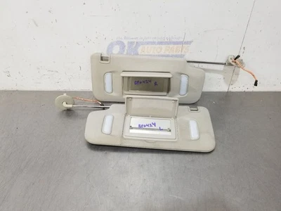 Juego de parasol Chevy Colorado LT 20 2020 beige iluminado  Foto 1 de 4