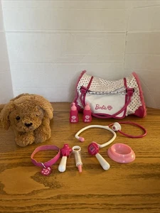 Barbie Hug N Heal Pet Doctor Kit y Ladrando Cachorro Perro Juguete Mattel Funciona 10' - Imagen 1 de 17