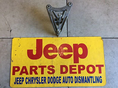 SOPORTE ALTERNADOR JEEP WRANGLER 2012-2015 3,6 L 3,0 L #4627047AA USADO MOPAR JK Foto 1 de 4