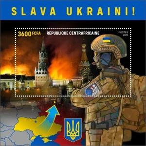 Ukrainian Soldier Looks at the Kremlin MNH Stamps 2023 Central African S/S - Picture 1 of 1