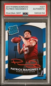 PATRICK MAHOMES SIGNED 2017 PANINI DONRUSS RATED ROOKIE #327 AUTO PSA AUTHENTIC - Picture 1 of 2