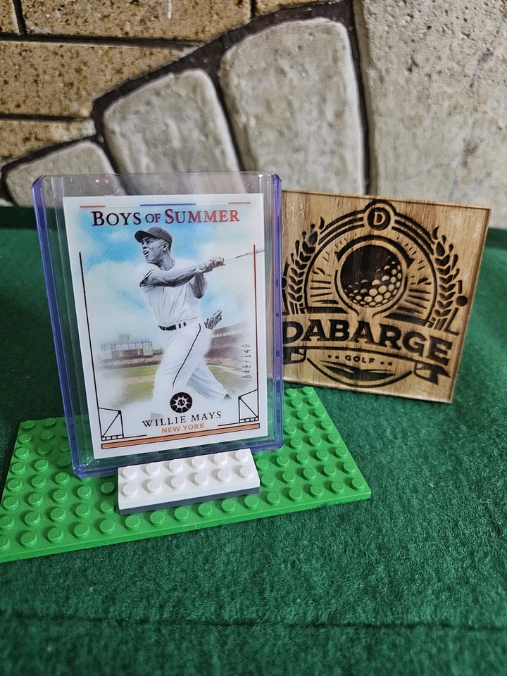 2024 Panini Boys Of Summer Willie Mays Red #/149 / San Francisco Giants  - Image 1 of 2