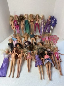 Großes Konvolut 29 Mattel Barbie Puppen aus den 90er-2000er Jahren große Auswahl - Bild 1 von 9
