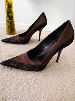 Hermosos zapatos de salón Carlos Santana "imprudentes" marrón satinado/encaje talla 7 Foto 1 de 4