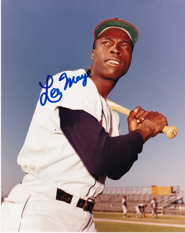 LEE MAYE  MILWAUKEE BRAVES   ACTION SIGNED 8x10 - Image 1 of 1
