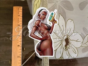 X-Men - Anime - Calcomanía Adhesiva Tormenta Bikini Sun Fun Comics ecchi marvel dc b. - Imagen 1 de 3