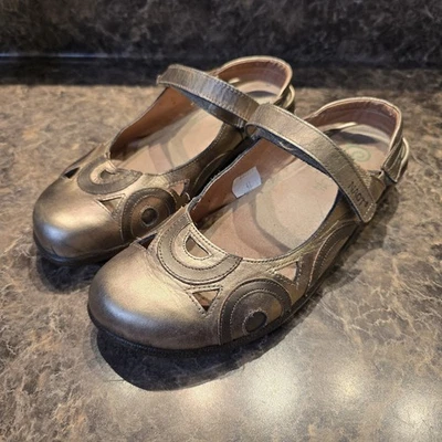 NAOT Rongo Gold Bronze Metallic Leather Mary Jane Flats - Womens Size EU 41 US10 - Image 1 of 4