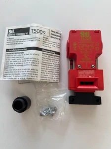 STI T5009 Safety Interlock Switch - Picture 1 of 7
