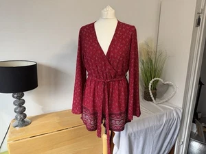 New Look Petite Red Playsuit With Floral Pattern Bell Sleeve Tie Waist Size 12 - Picture 1 of 6