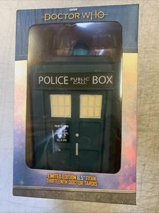 Doctor Who Edición Limitada 6.5" Titan Thirteen Doctor Tardis - Imagen 1 de 5