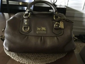 Coach Legacy Metallic Tote Handbag with Strap Gold Leather (PERFECT CONDITION) - Picture 1 of 4