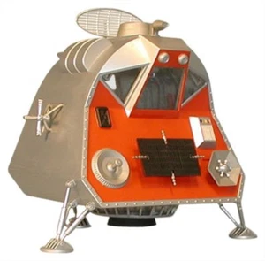 Moebius MMK901 1:24 Scale Lost in Space Space Pod Model Kit - Picture 1 of 4