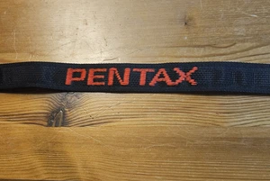 Pentax Vintage Kameragurt schwarz rot für 35mm Spiegelreflex, original Retro Trageriemen - Bild 1 von 8